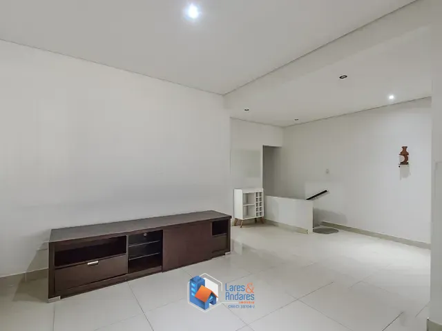 Casa com 124m² 4 quartos e 3 banheiros, à venda, no bairro Jardim Aeroporto em São Paulo