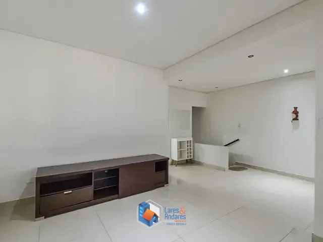 Casa com 124m² 4 quartos e 3 banheiros, à venda, no bairro Jardim Aeroporto em São Paulo