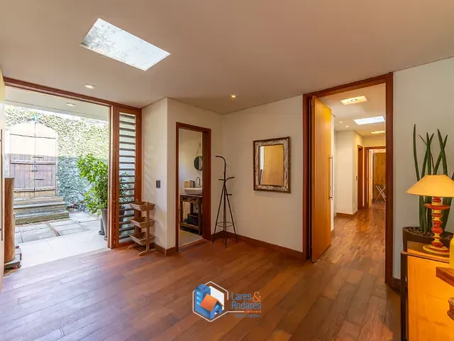 Casa com 600m² 6 quartos e 7 banheiros, à venda, no bairro Santo Amaro em São Paulo