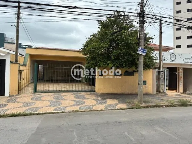 Casa com 496m² 4 quartos e 5 banheiros, à venda, no bairro Taquaral em Campinas