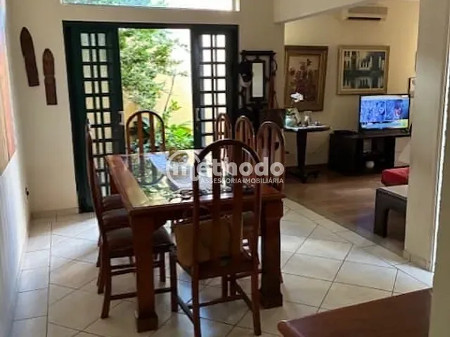 Casa com 496m² 4 quartos e 5 banheiros, à venda, no bairro Taquaral em Campinas