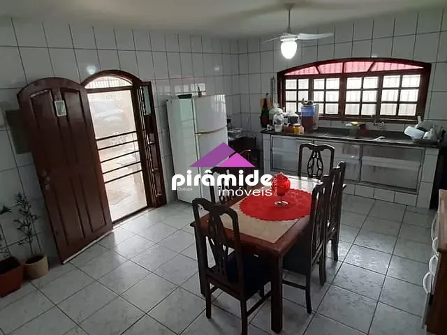 Casa com 110m² 3 quartos e 3 banheiros, à venda, no bairro Porto Novo em Caraguatatuba