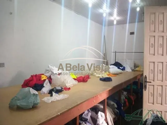 Casa com 360m², à venda, no bairro Centro em Osasco
