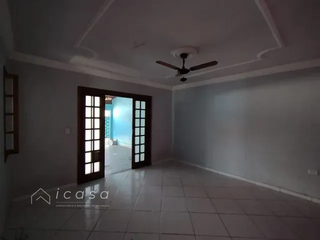 Casa com 250m² 3 quartos e 2 banheiros, à venda, no bairro Vila dos Comerciarios II em Taubaté