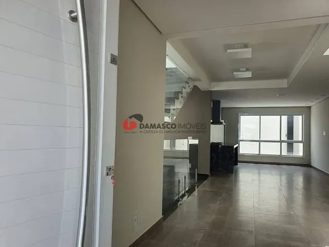 Casa com 300m² 3 quartos e 5 banheiros, à venda, no bairro Barcelona em São Caetano do Sul