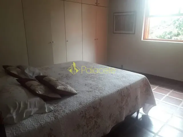 Casa com 1300m² 3 quartos e 3 banheiros, à venda, no bairro Belvedere Club dos 500 em Guaratinguetá