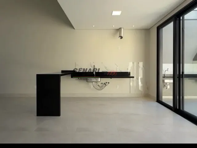 Casa com 300m² 3 quartos e 3 banheiros, à venda, no bairro Jardins Di Roma em Indaiatuba