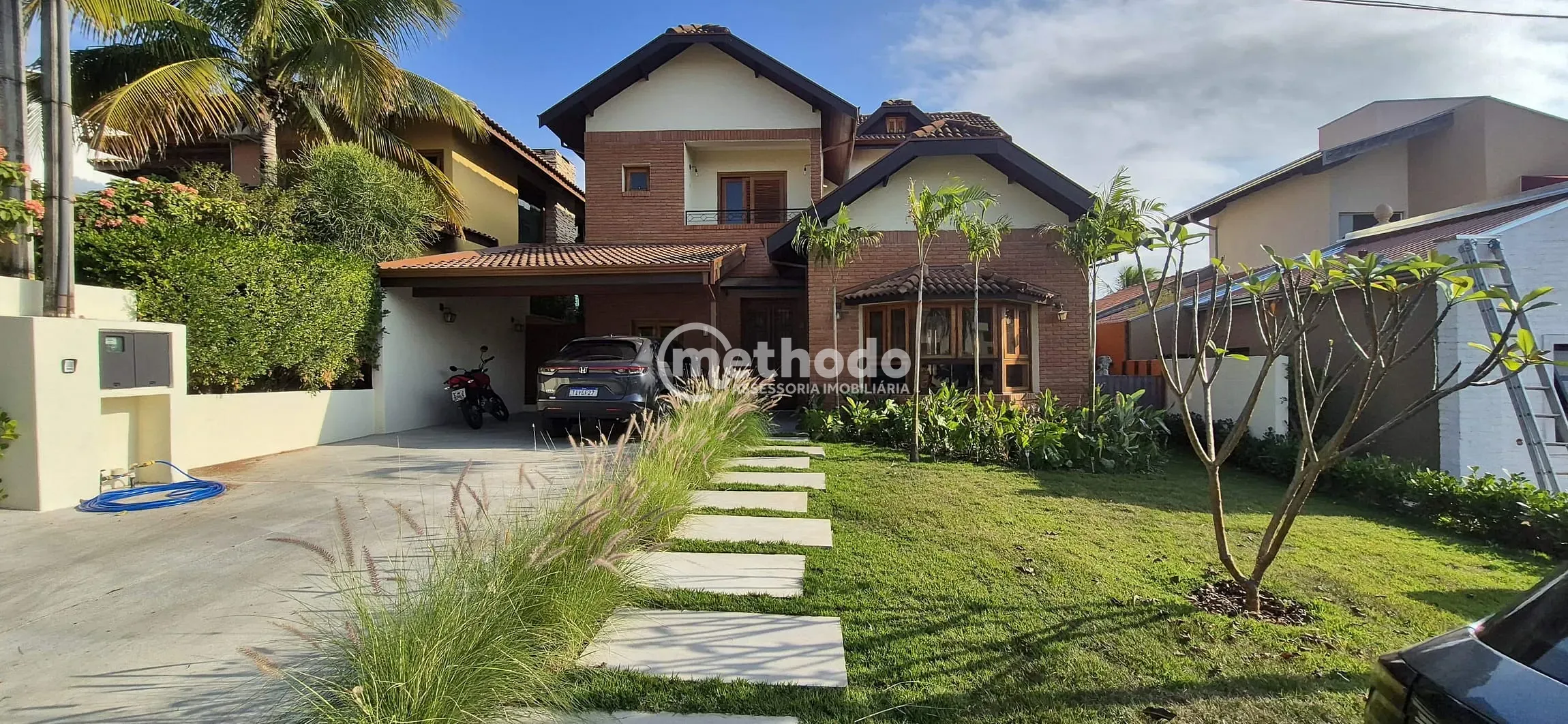 Casa, 4 quartos, 330 m² - Foto 1