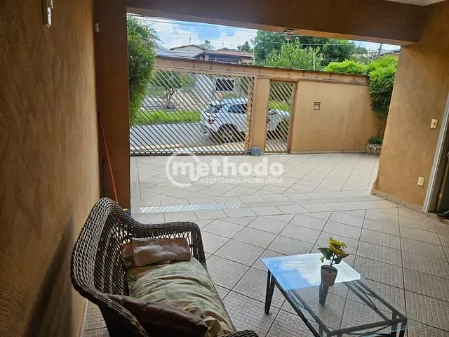 Casa com 360m² 4 quartos e 5 banheiros, à venda, no bairro Vila Nogueira em Campinas