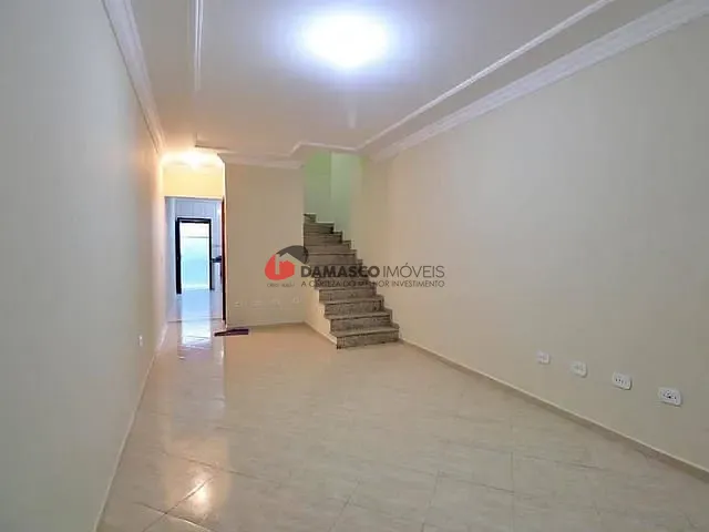 Casa 2 quartos e 3 banheiros, à venda, no bairro Jardim Utinga em Santo André