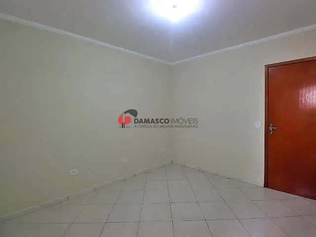 Casa 2 quartos e 3 banheiros, à venda, no bairro Jardim Utinga em Santo André
