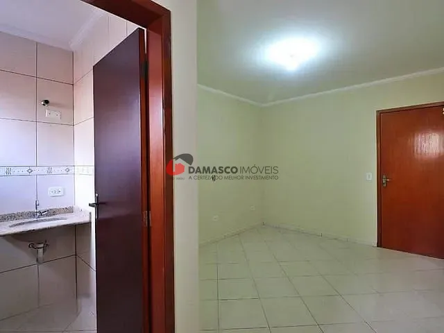 Casa 2 quartos e 3 banheiros, à venda, no bairro Jardim Utinga em Santo André