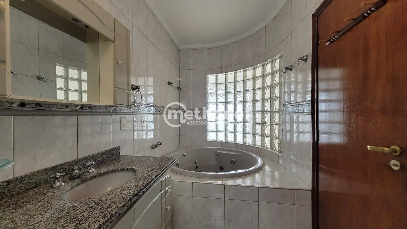 Casa, 3 quartos, 250 m² - Foto 32
