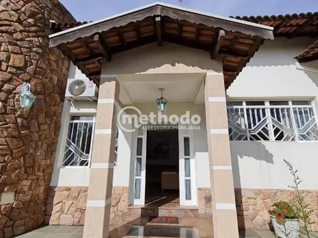Casa com 400m² 3 quartos e 4 banheiros, à venda, no bairro Parque Alto Taquaral em Campinas