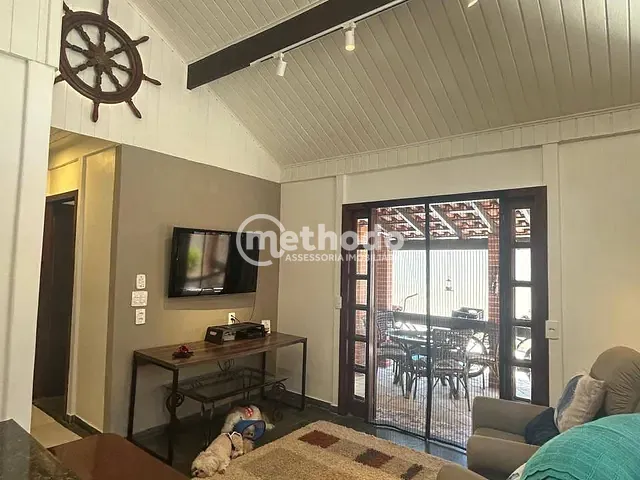 Casa com 373m² 5 quartos e 2 banheiros, à venda, no bairro Guaratuba em Bertioga