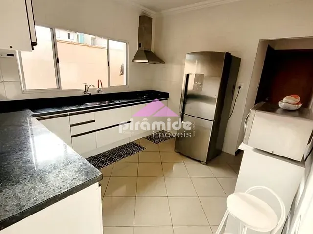 Casa com 125m² 4 quartos e 2 banheiros, à venda, no bairro Residencial União em São José dos Campos