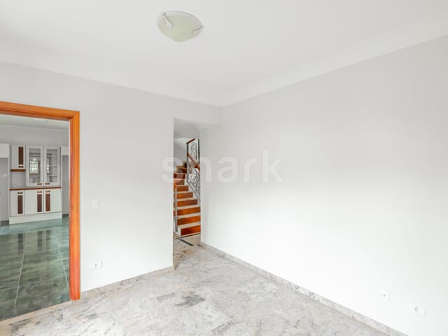 Casa com 700m² 4 quartos e 6 banheiros, à venda, no bairro Alphaville em Santana de Parnaíba