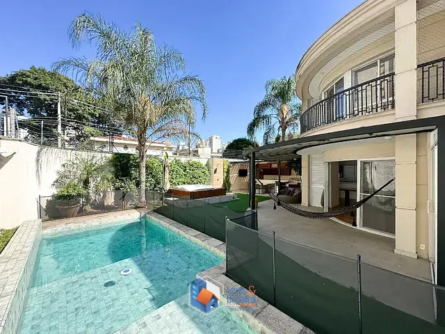 Casa com 450m² 3 quartos e 6 banheiros, à venda, no bairro Campo Belo em São Paulo