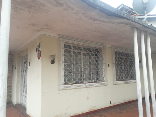Casa com 1000m² 4 quartos e 2 banheiros, à venda, no bairro Centro em Taubaté