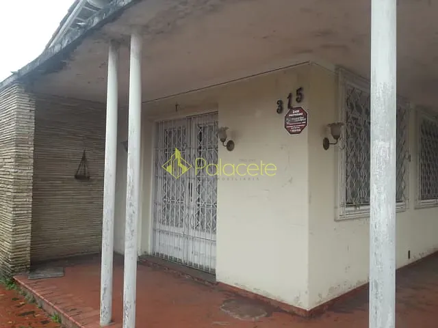 Casa com 1000m² 4 quartos e 2 banheiros, à venda, no bairro Centro em Taubaté