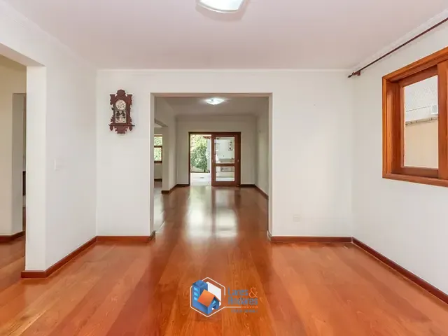 Casa com 250m² 4 quartos e 6 banheiros, à venda, no bairro Jardim Cordeiro em São Paulo