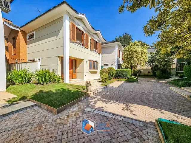Casa com 250m² 4 quartos e 6 banheiros, à venda, no bairro Jardim Cordeiro em São Paulo