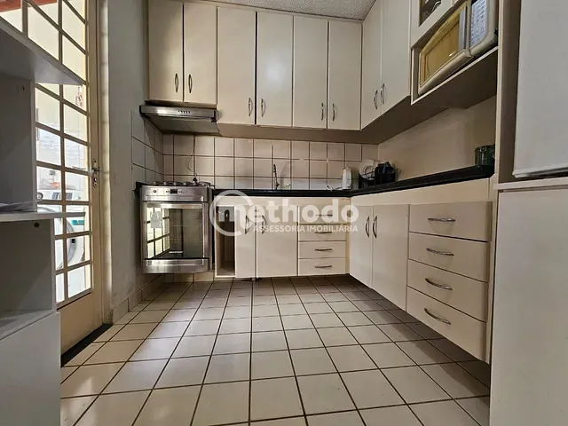 Casa com 188m² 3 quartos e 2 banheiros, à venda, no bairro Parque Villa Flores em Sumaré