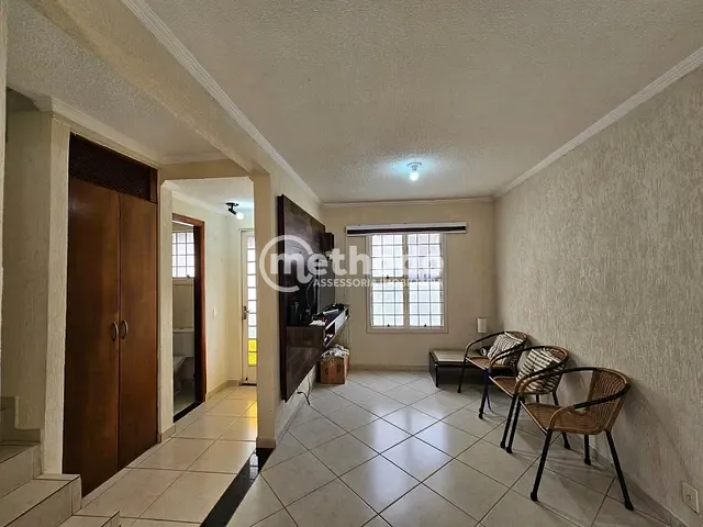 Casa com 188m² 3 quartos e 2 banheiros, à venda, no bairro Parque Villa Flores em Sumaré