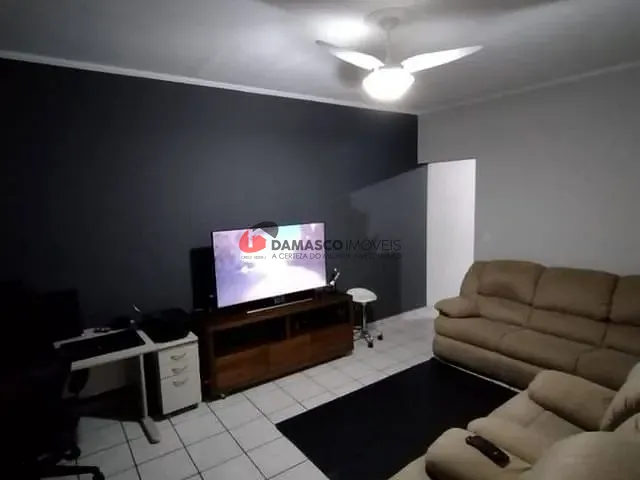Casa com 210m² 3 quartos e 1 banheiro, à venda, no bairro Parque Novo Oratório em Santo André