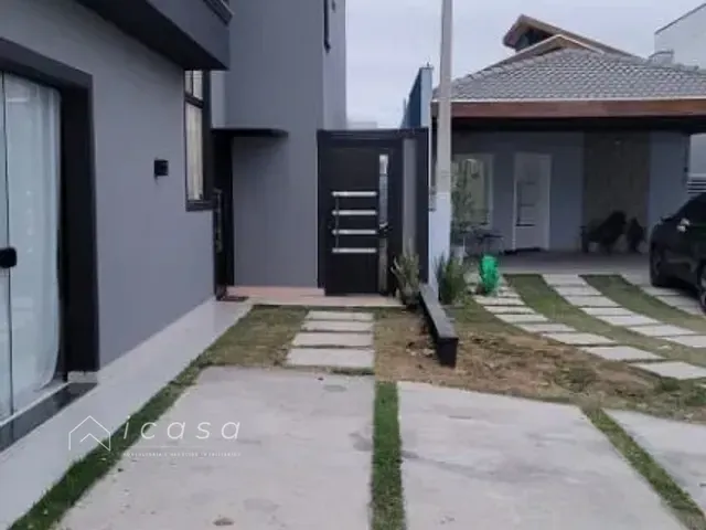 Casa com 350m² 3 quartos e 5 banheiros, à venda, no bairro Jardim Jacinto em Jacareí
