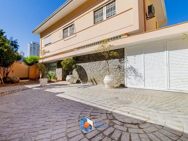Casa com 550m² 5 quartos e 8 banheiros, à venda, no bairro Pacaembu em São Paulo