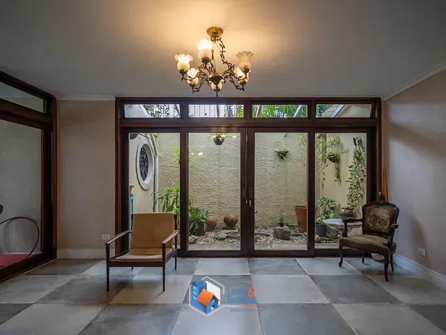 Casa com 725m² 4 quartos e 8 banheiros, à venda, no bairro Jardim Cordeiro em São Paulo