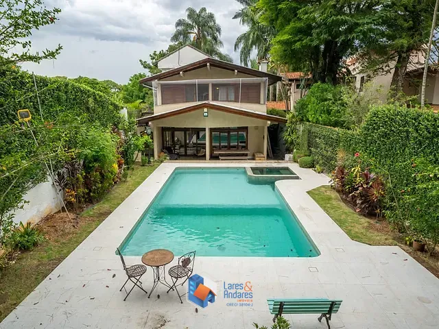 Casa com 725m² 4 quartos e 8 banheiros, à venda, no bairro Jardim Cordeiro em São Paulo