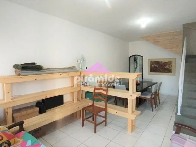 Casa com 125m² 2 quartos e 3 banheiros, à venda, no bairro Parque Residencial Eldorado em Caçapava