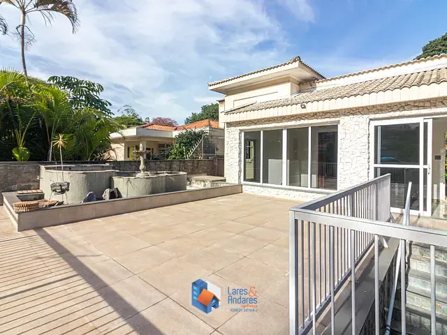 Casa com 500m² 4 quartos e 4 banheiros, à venda, no bairro Campo Belo em São Paulo