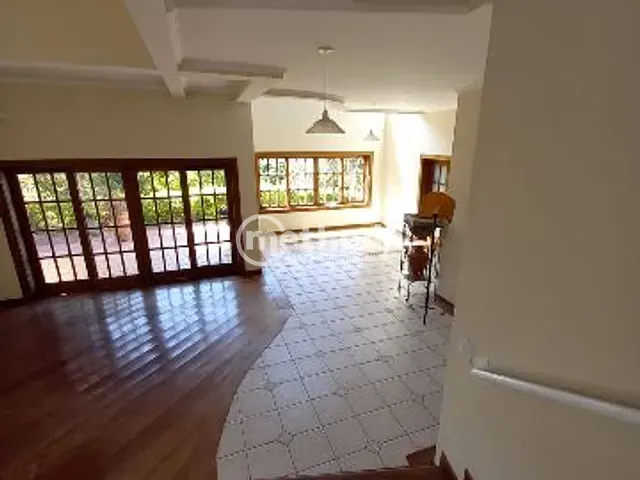 Casa com 1600m² 4 quartos e 7 banheiros, à venda, no bairro Loteamento Caminhos de São Conrado (Sousas) em Campinas