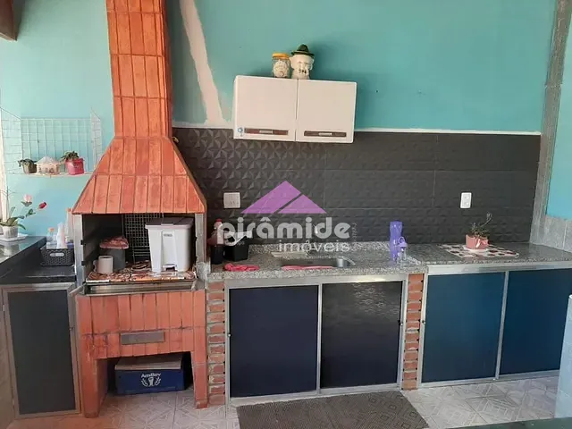 Casa com 250m² 2 quartos e 2 banheiros, à venda, no bairro Residencial União em São José dos Campos