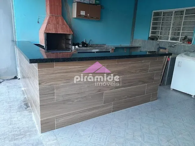 Casa com 250m² 2 quartos e 2 banheiros, à venda, no bairro Residencial União em São José dos Campos