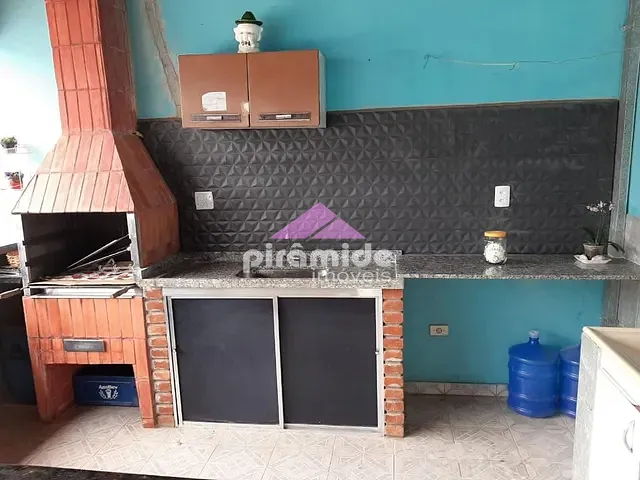 Casa com 250m² 2 quartos e 2 banheiros, à venda, no bairro Residencial União em São José dos Campos