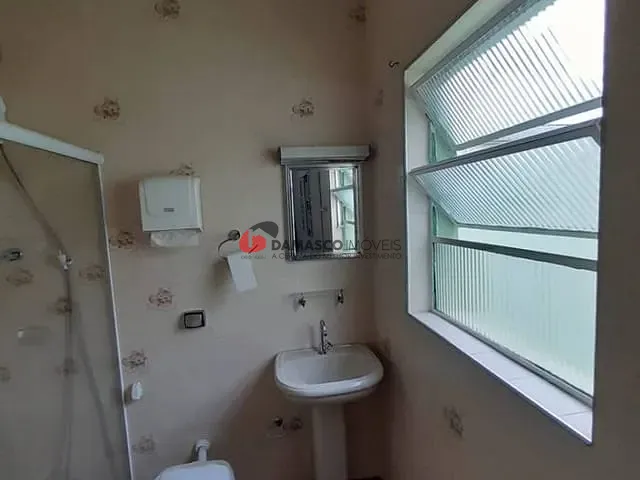 Casa 2 quartos e 2 banheiros, para alugar, no bairro Santa Paula em São Caetano do Sul