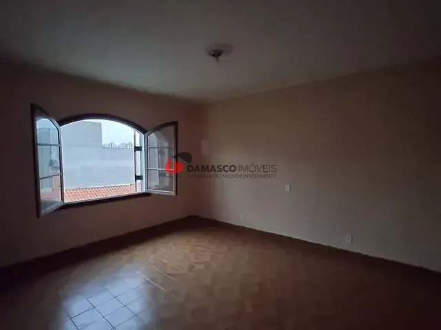 Casa 1 quarto e 1 banheiro, para alugar, no bairro Olímpico em São Caetano do Sul