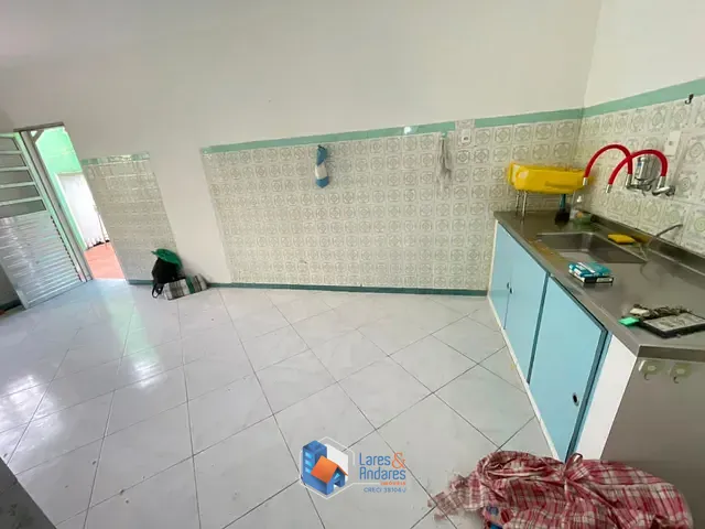 Casa com 300m² 3 quartos e 2 banheiros, à venda, no bairro Vila Alpina em São Paulo