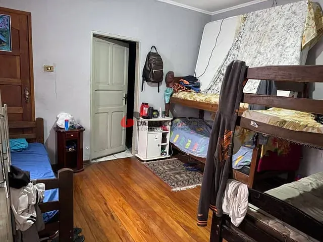 Casa com 154m² 2 quartos e 1 banheiro, à venda, no bairro Cerâmica em São Caetano do Sul