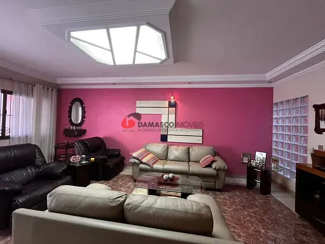 Casa com 167m² 4 quartos e 4 banheiros, à venda, no bairro Olímpico em São Caetano do Sul