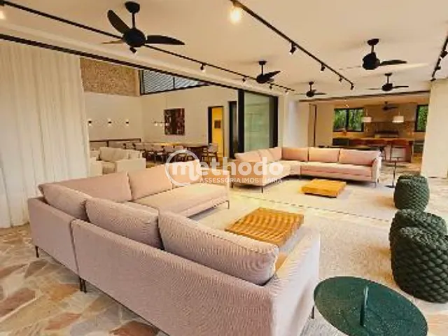 Casa com 2375m² 6 quartos e 8 banheiros, à venda, no bairro Condomínio Terras de São José em Itu