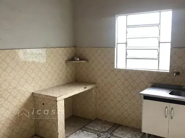 Casa com 160m² 2 quartos e 1 banheiro, à venda, no bairro Vila São João em Caçapava
