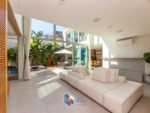 Casa com 200m² 3 quartos e 5 banheiros, à venda, no bairro Alto da Boa Vista em São Paulo