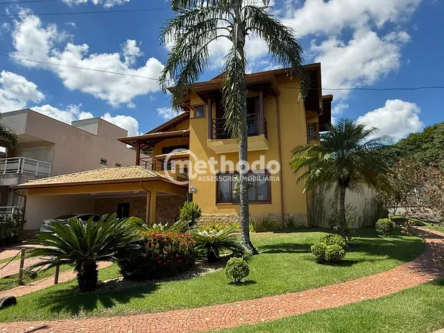 Casa com 359m² 3 quartos e 5 banheiros, à venda, no bairro Vila Marieta em Campinas