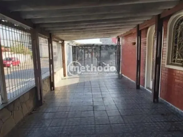 Casa com 195m² 4 quartos e 2 banheiros, à venda, no bairro Vila Campos Sales em Campinas