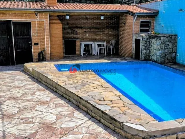 Casa 3 quartos e 4 banheiros, à venda, no bairro Santa Paula em São Caetano do Sul